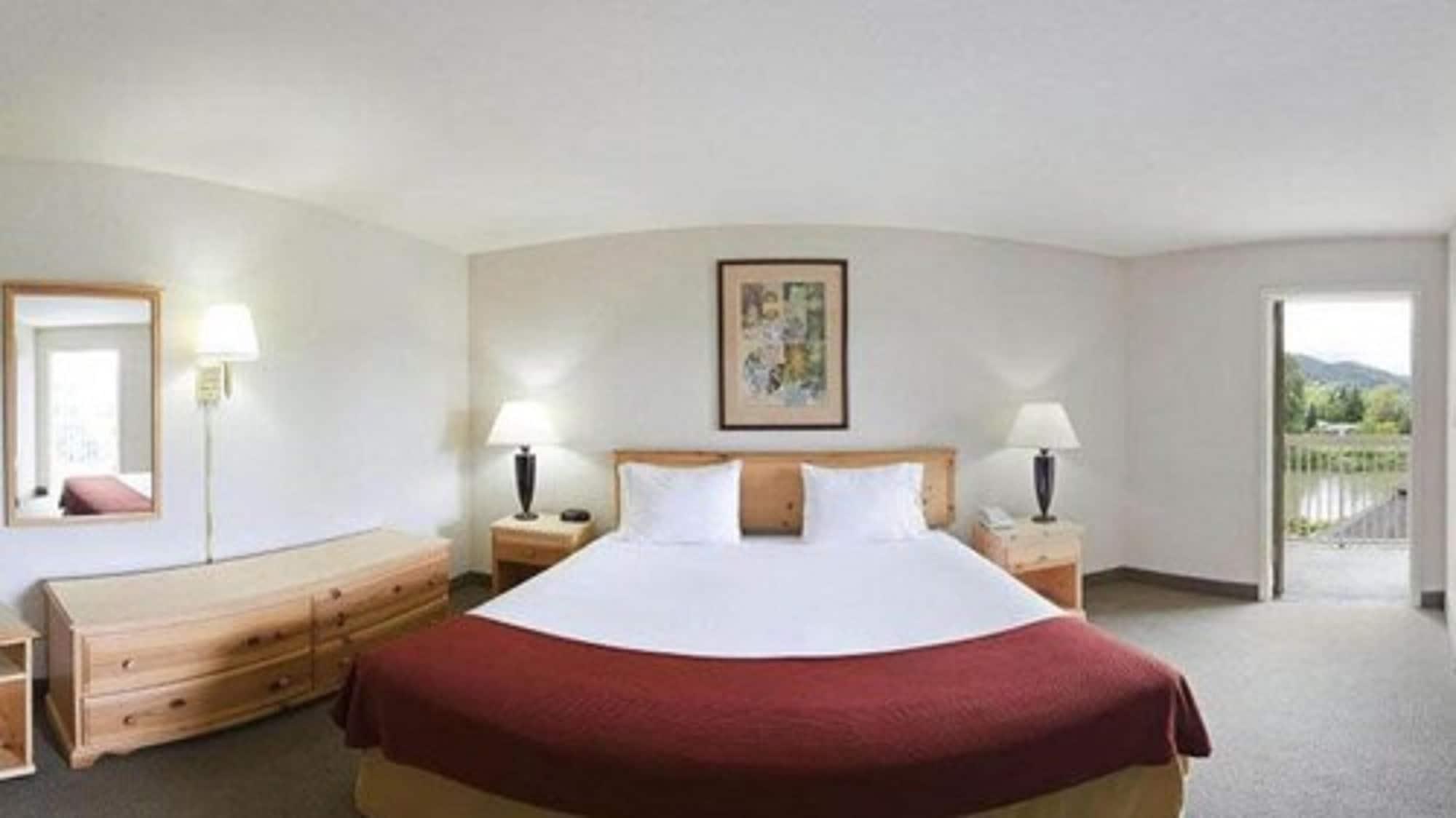 Holiday Inn Express Roseburg By Ihg Eksteriør billede