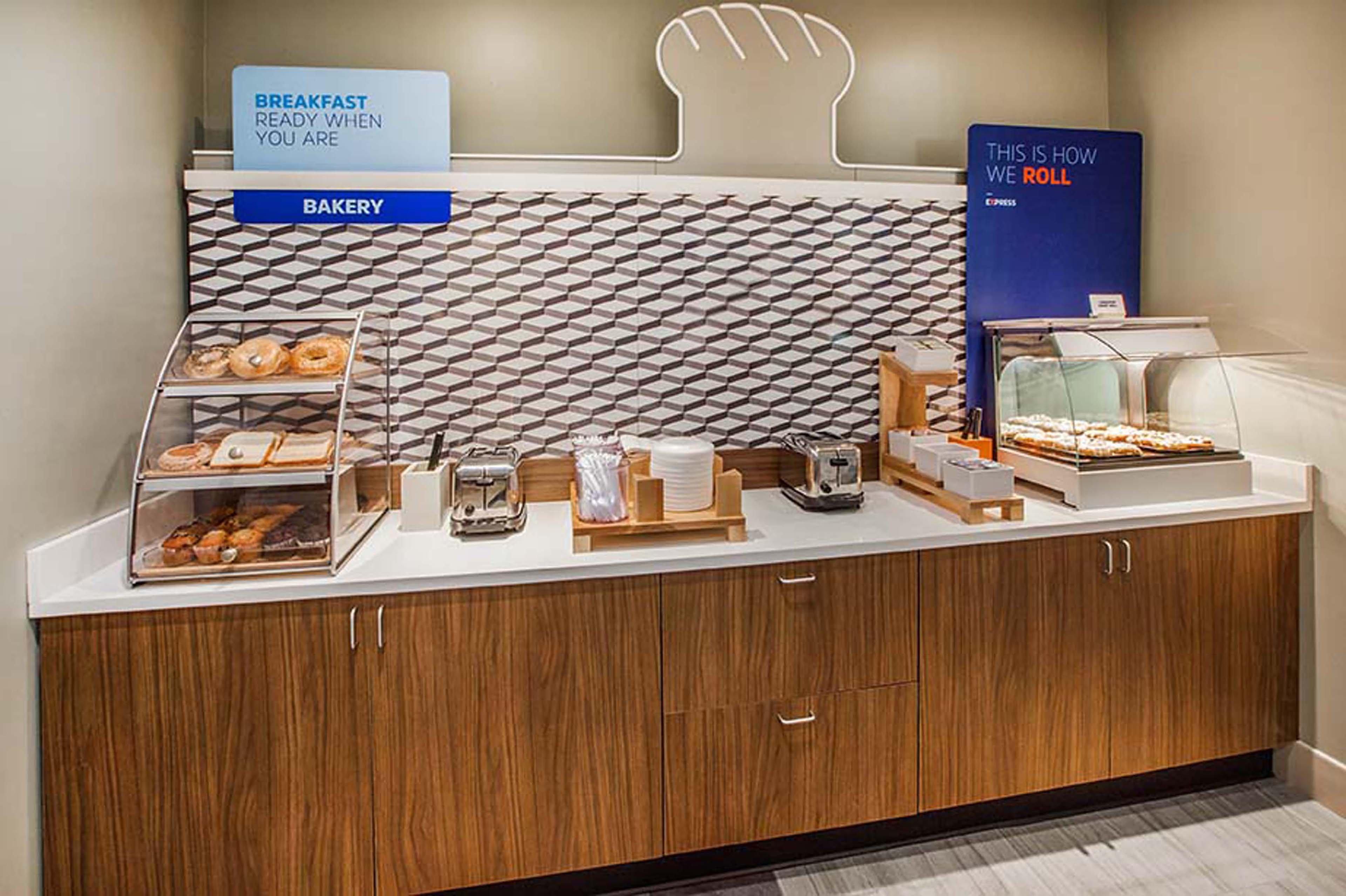 Holiday Inn Express Roseburg By Ihg Eksteriør billede