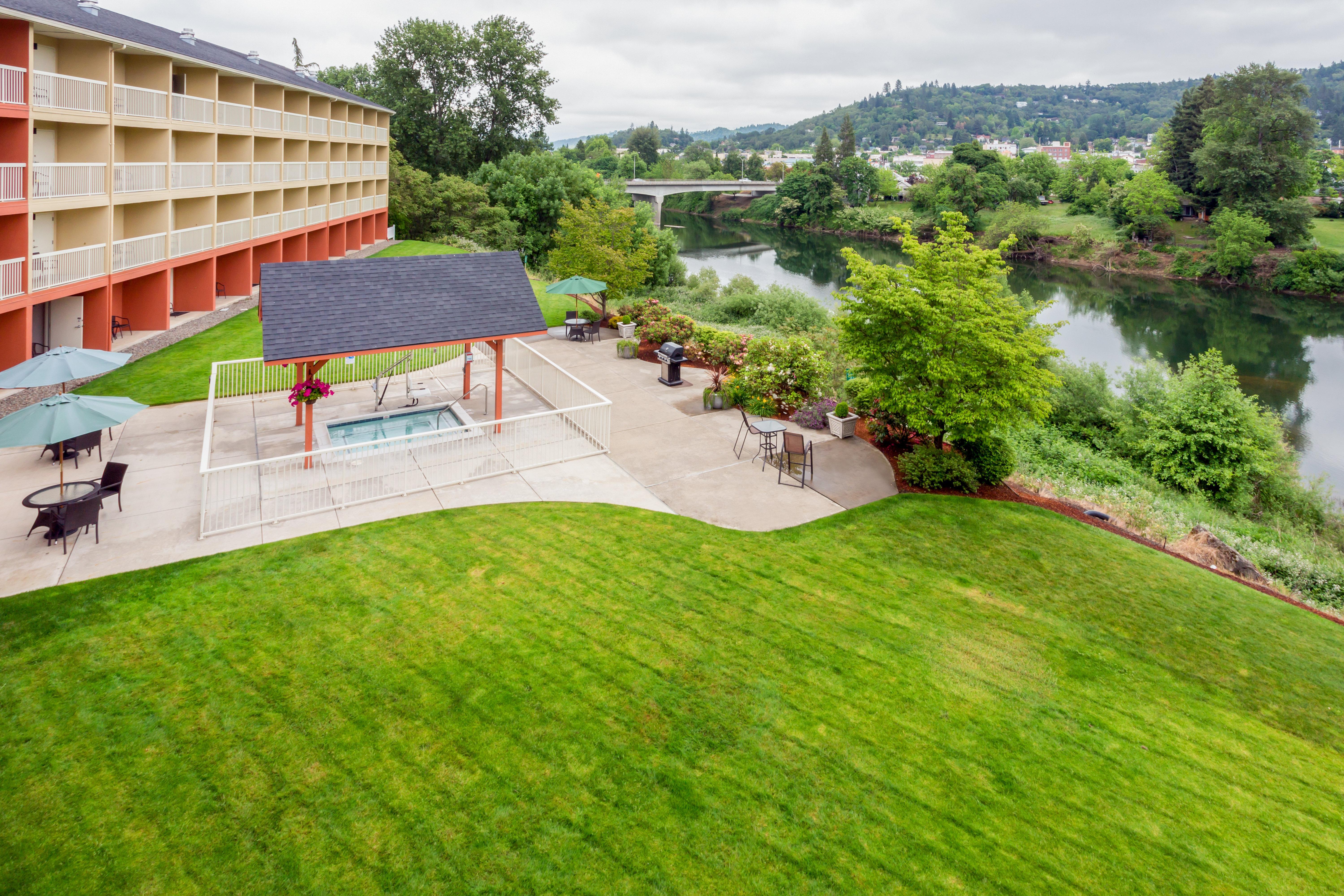 Holiday Inn Express Roseburg By Ihg Eksteriør billede