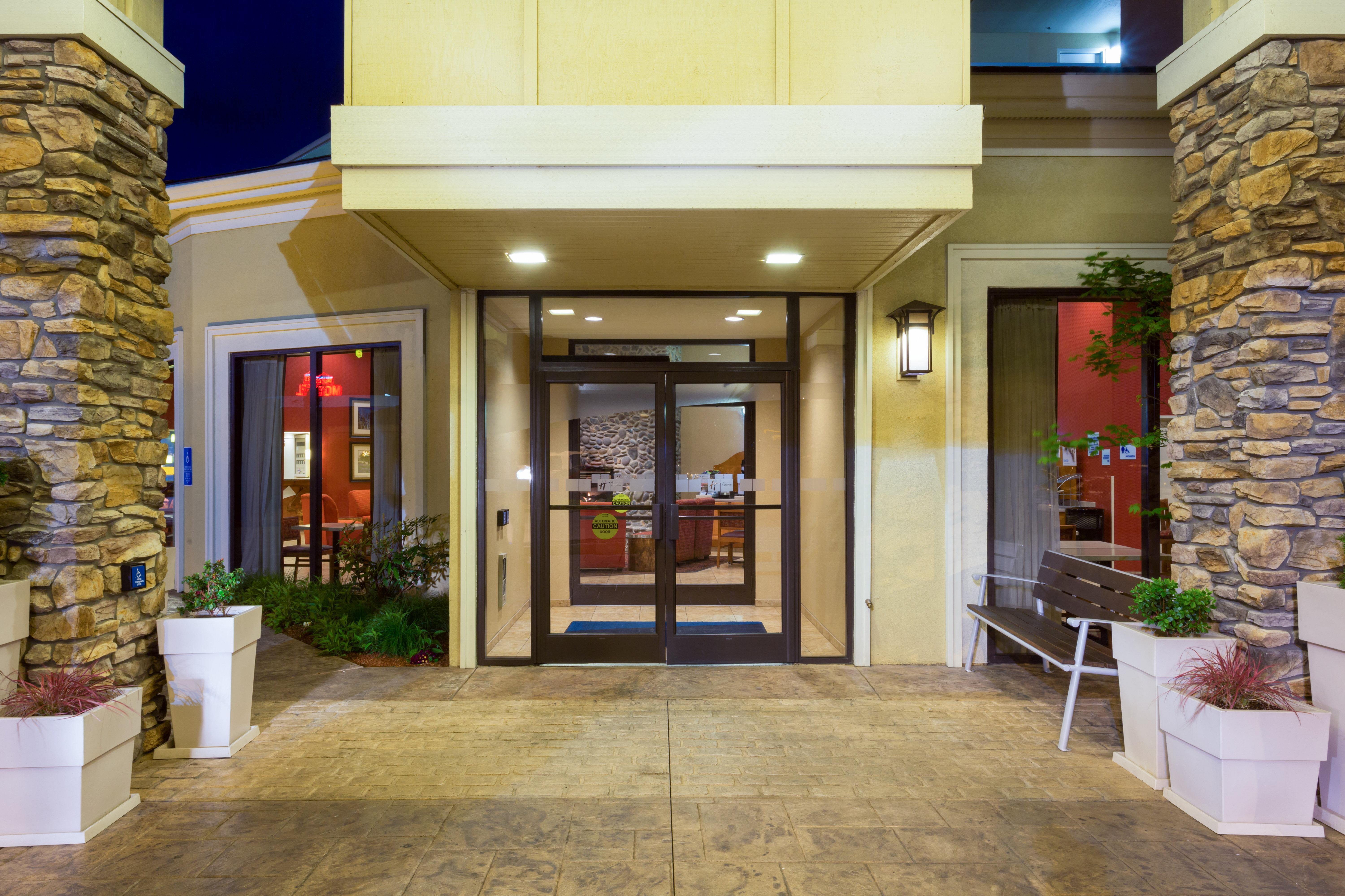 Holiday Inn Express Roseburg By Ihg Eksteriør billede