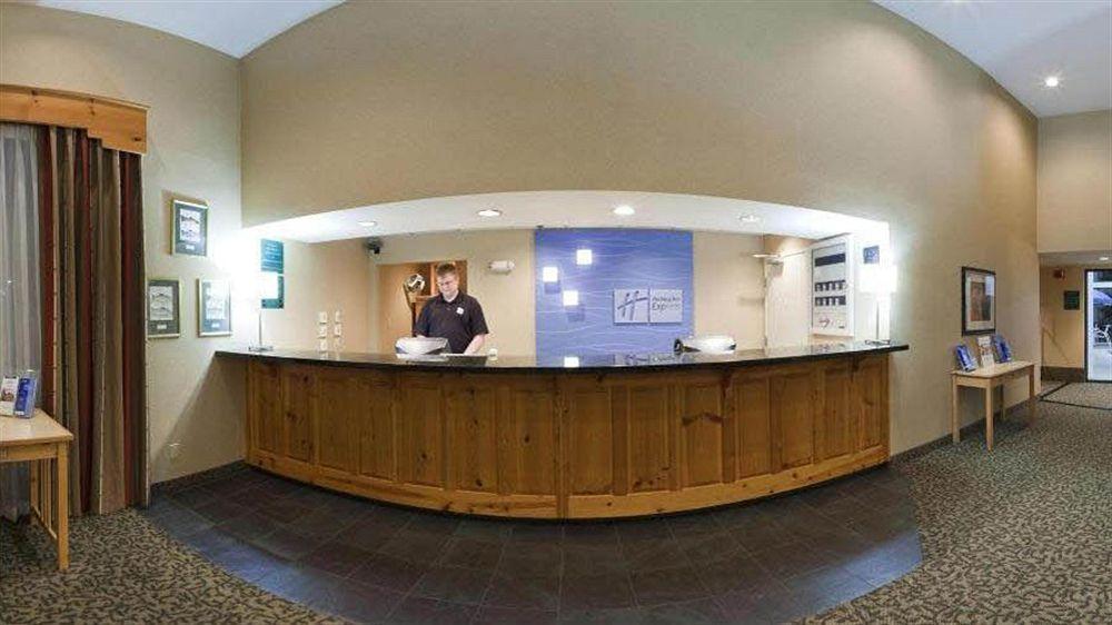 Holiday Inn Express Roseburg By Ihg Interiør billede
