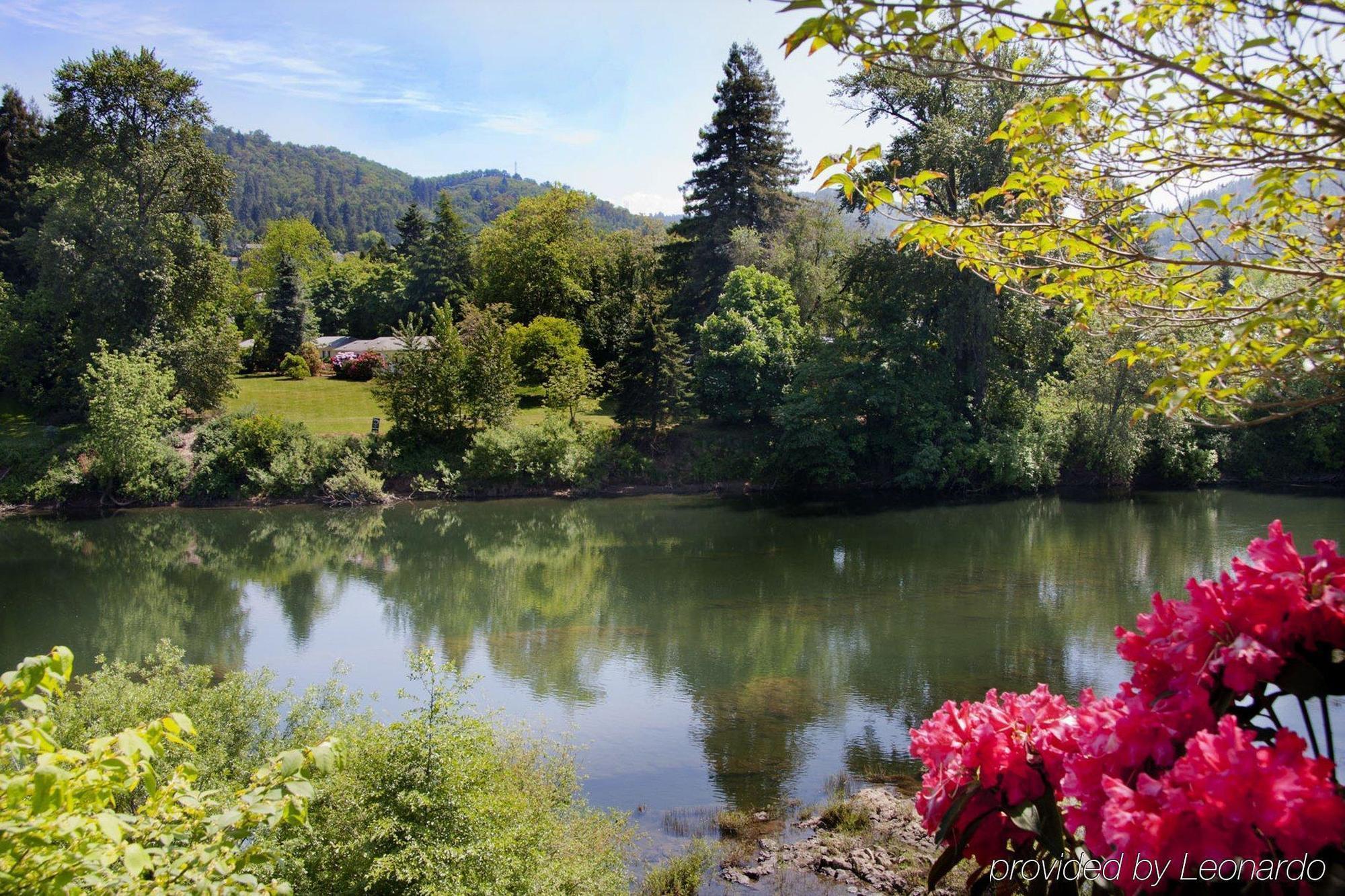 Holiday Inn Express Roseburg By Ihg Eksteriør billede
