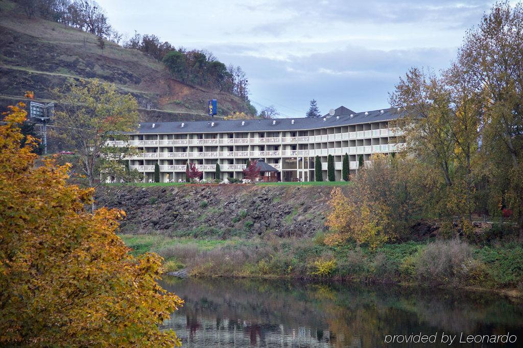 Holiday Inn Express Roseburg By Ihg Eksteriør billede