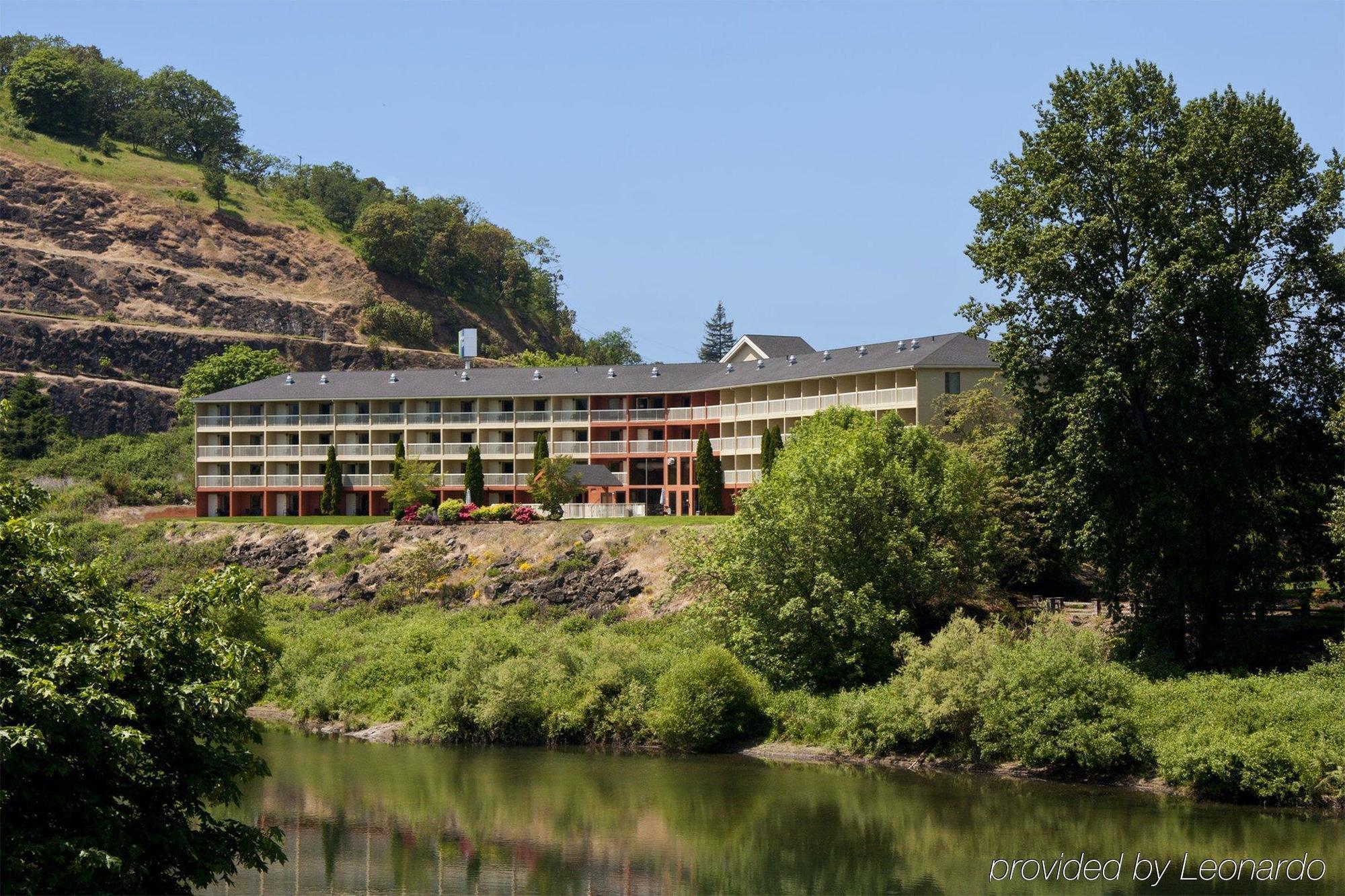 Holiday Inn Express Roseburg By Ihg Eksteriør billede